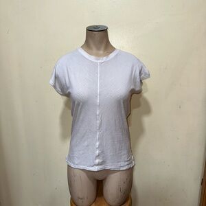 Woman’s Lululemon athletic tee shirt top